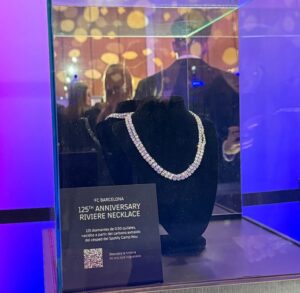 125th Anniversary Riviere Necklace, expuesto en la Gran Gala de Mundo Deportivo